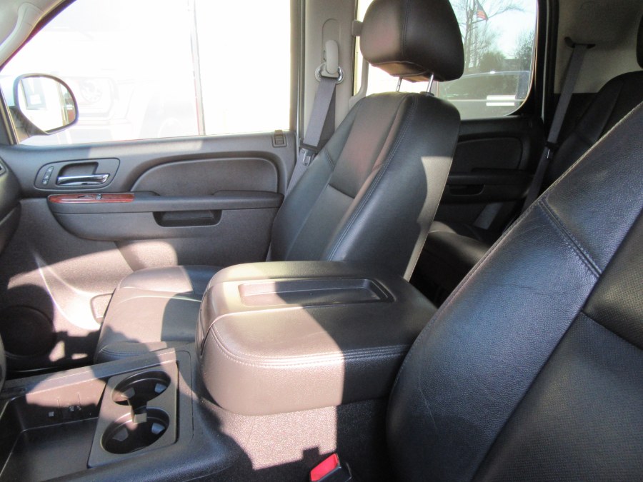 Used GMC Yukon 4WD 4dr 1500 SLT 2013 | Royalty Auto Sales. Little Ferry, New Jersey Used GMC Yukon 4WD 4dr 1500 SLT 2013 | Royalty Auto Sales. Little Ferry, New Jersey