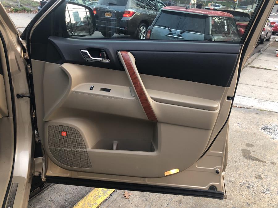 2010 Toyota Highlander 4WD Limited, available for sale in Jamaica, New York | Sylhet Motors Inc.. Jamaica, New York 2010 Toyota Highlander 4WD Limited, available for sale in Jamaica, New York | Sylhet Motors Inc.. Jamaica, New York