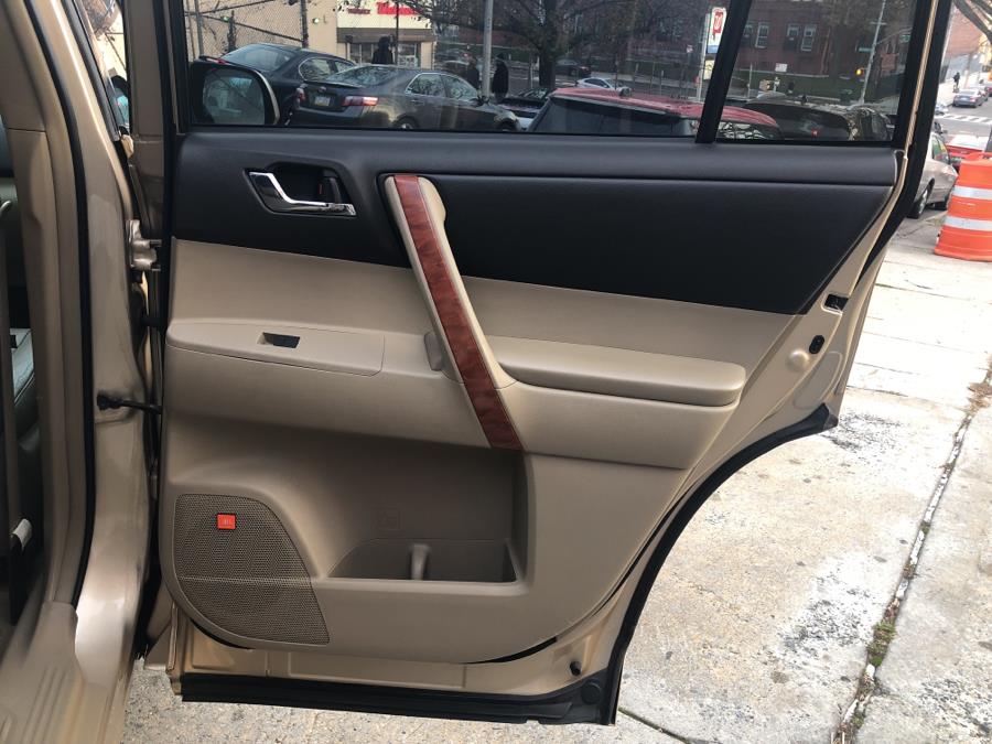 2010 Toyota Highlander 4WD Limited, available for sale in Jamaica, New York | Sylhet Motors Inc.. Jamaica, New York 2010 Toyota Highlander 4WD Limited, available for sale in Jamaica, New York | Sylhet Motors Inc.. Jamaica, New York