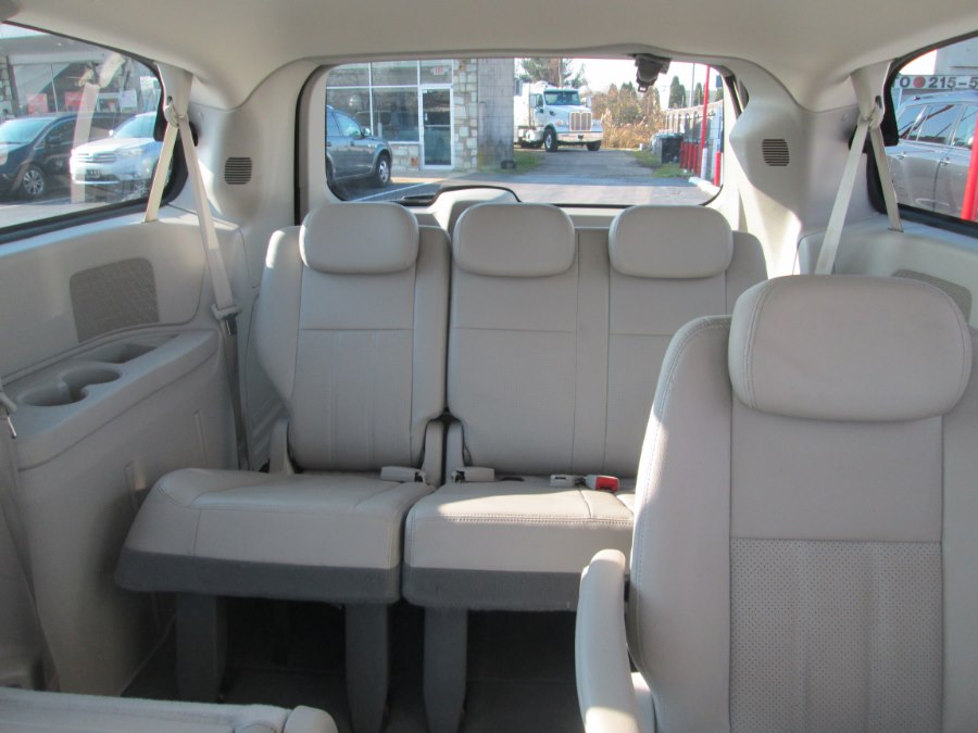 2009 Dodge Grand Caravan 4dr Wgn SXT, available for sale in Levittown, Pennsylvania | Levittown Auto. Levittown, Pennsylvania 2009 Dodge Grand Caravan 4dr Wgn SXT, available for sale in Levittown, Pennsylvania | Levittown Auto. Levittown, Pennsylvania