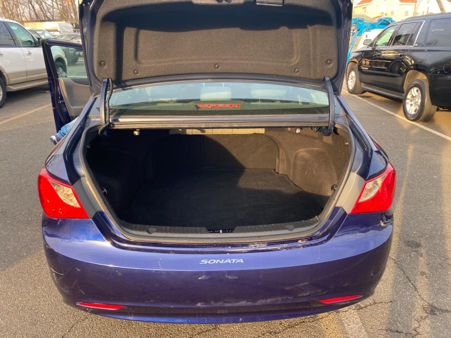 2013 Hyundai Sonata 4dr Sdn 2.4L Auto GLS PZEV *Ltd Avail*, available for sale in Little Ferry, New Jersey | Victoria Preowned Autos Inc. Little Ferry, New Jersey 2013 Hyundai Sonata 4dr Sdn 2.4L Auto GLS PZEV *Ltd Avail*, available for sale in Little Ferry, New Jersey | Victoria Preowned Autos Inc. Little Ferry, New Jersey