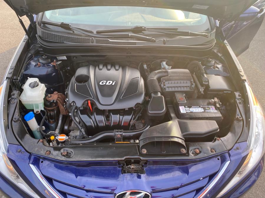 2013 Hyundai Sonata 4dr Sdn 2.4L Auto GLS PZEV *Ltd Avail*, available for sale in Little Ferry, New Jersey | Victoria Preowned Autos Inc. Little Ferry, New Jersey 2013 Hyundai Sonata 4dr Sdn 2.4L Auto GLS PZEV *Ltd Avail*, available for sale in Little Ferry, New Jersey | Victoria Preowned Autos Inc. Little Ferry, New Jersey