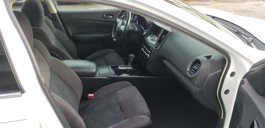 2010 Nissan Maxima 4dr Sdn V6 CVT 3.5 S, available for sale in Little Ferry, New Jersey | Victoria Preowned Autos Inc. Little Ferry, New Jersey 2010 Nissan Maxima 4dr Sdn V6 CVT 3.5 S, available for sale in Little Ferry, New Jersey | Victoria Preowned Autos Inc. Little Ferry, New Jersey