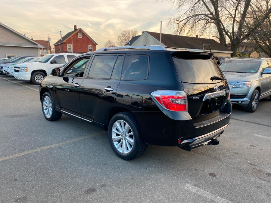2009 Toyota Highlander Hybrid 4WD 4dr Limited w/3rd Row (Natl), available for sale in Little Ferry, New Jersey | Victoria Preowned Autos Inc. Little Ferry, New Jersey 2009 Toyota Highlander Hybrid 4WD 4dr Limited w/3rd Row (Natl), available for sale in Little Ferry, New Jersey | Victoria Preowned Autos Inc. Little Ferry, New Jersey