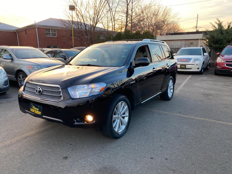 2009 Toyota Highlander Hybrid 4WD 4dr Limited w/3rd Row (Natl), available for sale in Little Ferry, New Jersey | Victoria Preowned Autos Inc. Little Ferry, New Jersey 2009 Toyota Highlander Hybrid 4WD 4dr Limited w/3rd Row (Natl), available for sale in Little Ferry, New Jersey | Victoria Preowned Autos Inc. Little Ferry, New Jersey