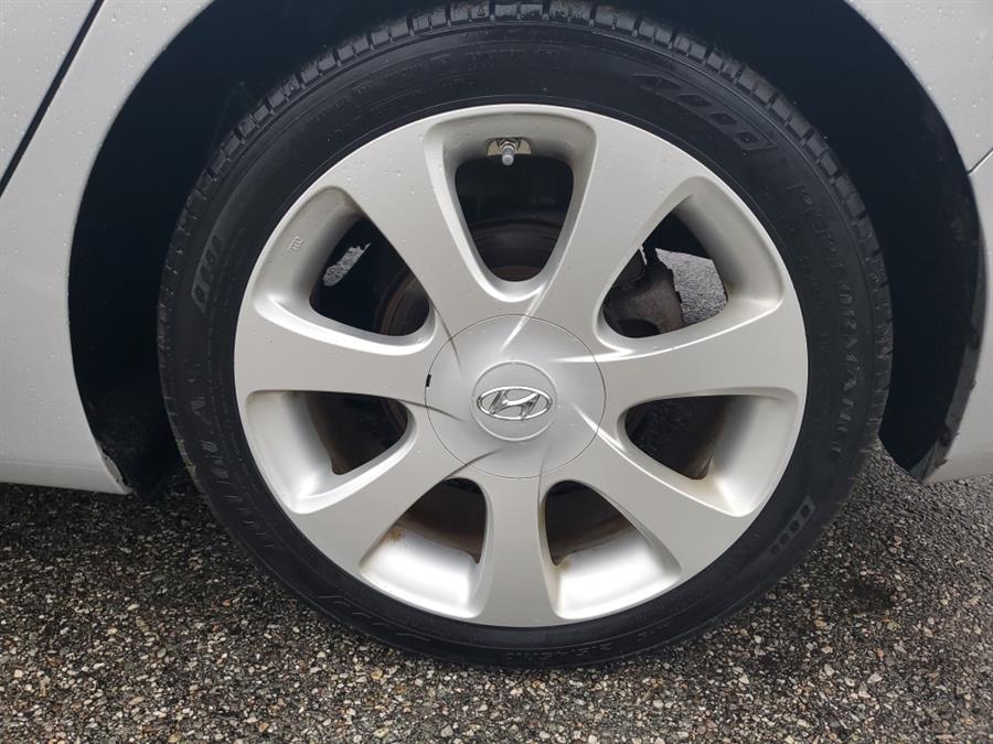 2012 Hyundai Elantra 4dr Sdn Auto Limited, available for sale in Springfield, Massachusetts | Absolute Motors Inc. Springfield, Massachusetts 2012 Hyundai Elantra 4dr Sdn Auto Limited, available for sale in Springfield, Massachusetts | Absolute Motors Inc. Springfield, Massachusetts