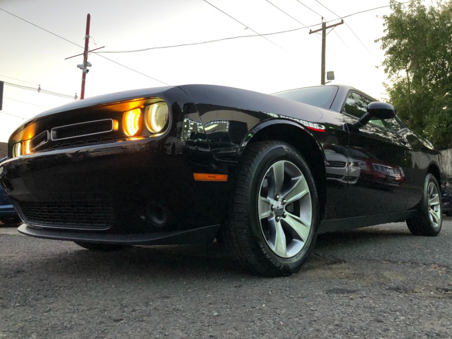 Used Dodge Challenger SXT RWD 2019 | Champion Auto Hillside. Hillside, New Jersey