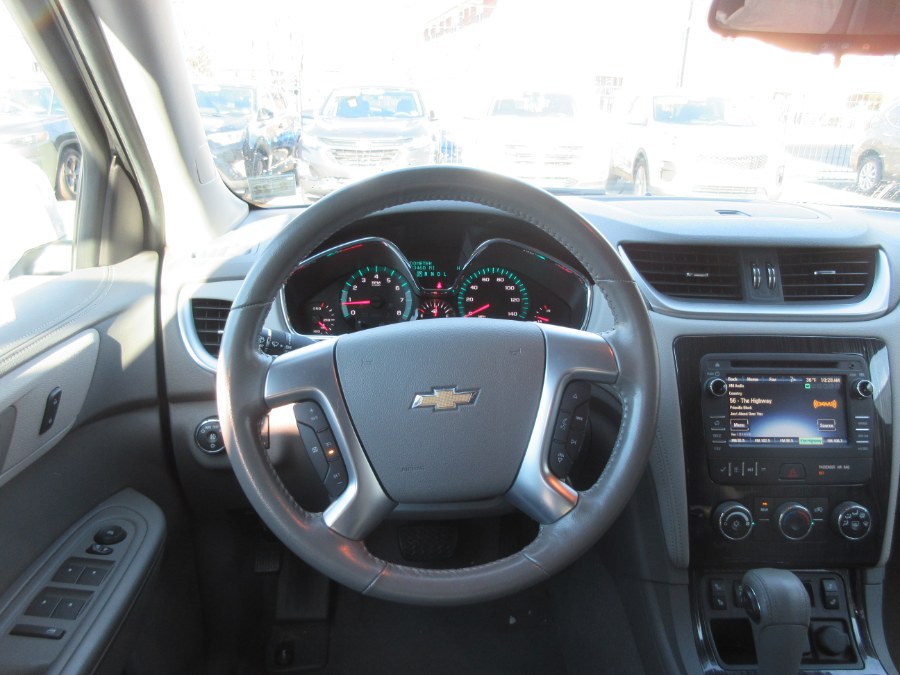 2017 Chevrolet Traverse FWD 4dr LT w/1LT, available for sale in Linden, New Jersey | Route 27 Auto Mall. Linden, New Jersey 2017 Chevrolet Traverse FWD 4dr LT w/1LT, available for sale in Linden, New Jersey | Route 27 Auto Mall. Linden, New Jersey
