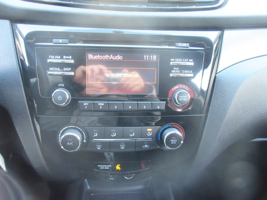 2017 Nissan Rogue Sport AWD SV, available for sale in Linden, New Jersey | Route 27 Auto Mall. Linden, New Jersey 2017 Nissan Rogue Sport AWD SV, available for sale in Linden, New Jersey | Route 27 Auto Mall. Linden, New Jersey