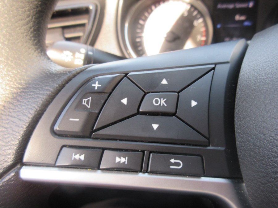 2017 Nissan Rogue Sport AWD SV, available for sale in Linden, New Jersey | Route 27 Auto Mall. Linden, New Jersey 2017 Nissan Rogue Sport AWD SV, available for sale in Linden, New Jersey | Route 27 Auto Mall. Linden, New Jersey