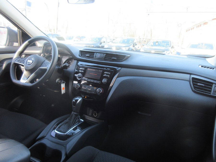 2017 Nissan Rogue Sport AWD SV, available for sale in Linden, New Jersey | Route 27 Auto Mall. Linden, New Jersey 2017 Nissan Rogue Sport AWD SV, available for sale in Linden, New Jersey | Route 27 Auto Mall. Linden, New Jersey