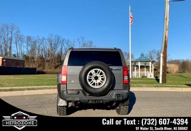 Used HUMMER H3 4WD 4dr SUV H3X 2009 | Metrozone Motor Group. South River, New Jersey Used HUMMER H3 4WD 4dr SUV H3X 2009 | Metrozone Motor Group. South River, New Jersey