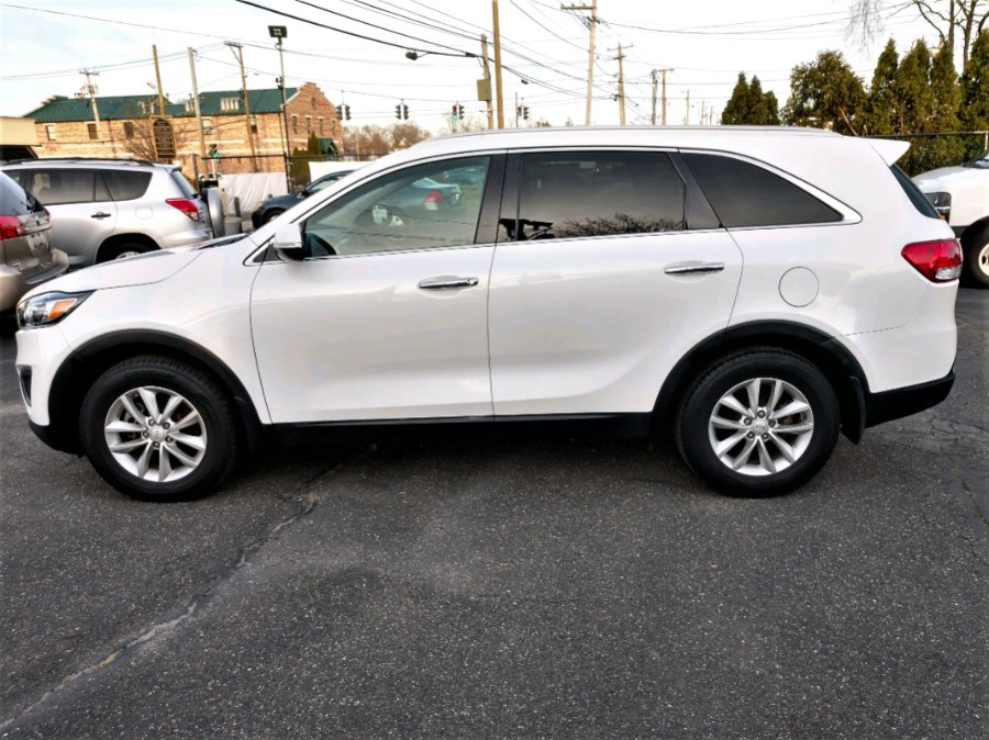 2017 Kia Sorento LX FWD, available for sale in COPIAGUE, New York | Warwick Auto Sales Inc. COPIAGUE, New York 2017 Kia Sorento LX FWD, available for sale in COPIAGUE, New York | Warwick Auto Sales Inc. COPIAGUE, New York