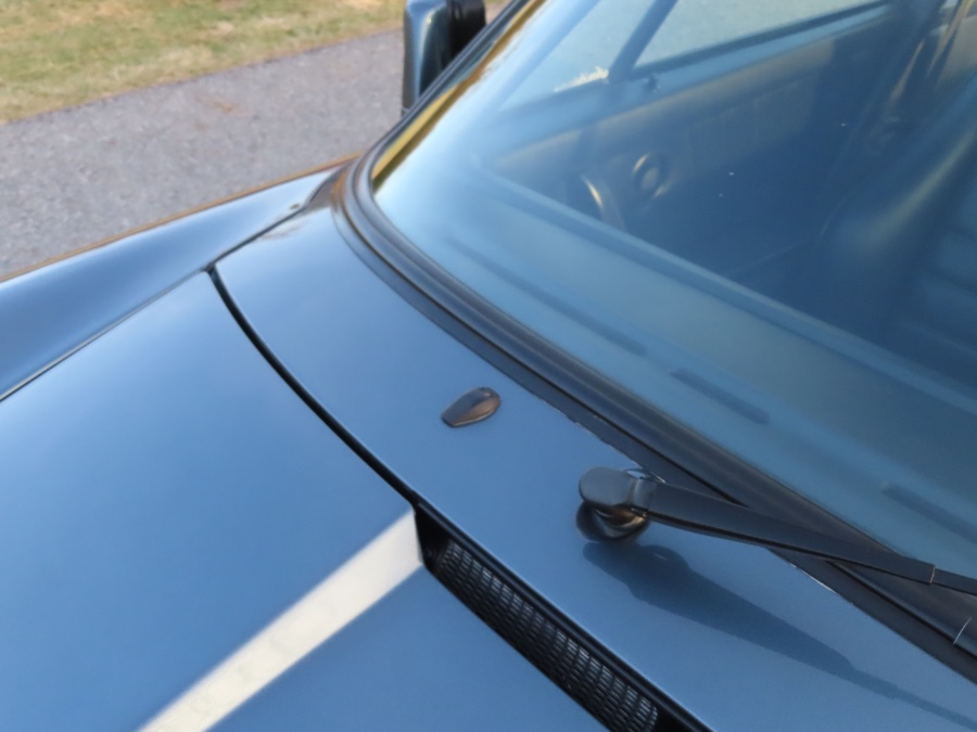 1988 Porsche 911 Carrera 2dr Coupe 4-Spd Turbo, available for sale in North Salem, New York | Meccanic Shop North Inc. North Salem, New York 1988 Porsche 911 Carrera 2dr Coupe 4-Spd Turbo, available for sale in North Salem, New York | Meccanic Shop North Inc. North Salem, New York