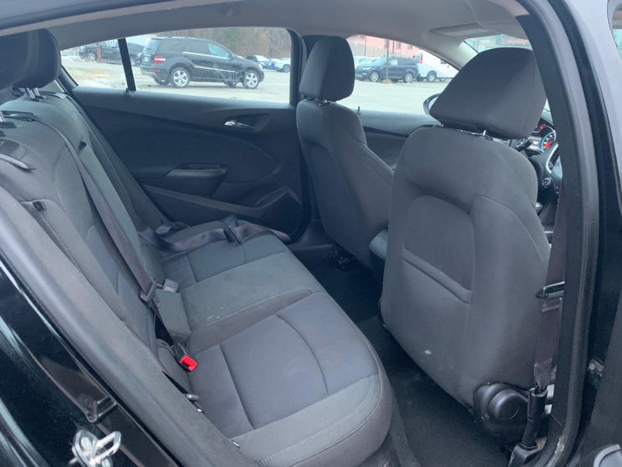 Used Chevrolet Cruze 4dr Sdn Auto LT 2017 | Danny's Auto Sales. Methuen, Massachusetts Used Chevrolet Cruze 4dr Sdn Auto LT 2017 | Danny's Auto Sales. Methuen, Massachusetts