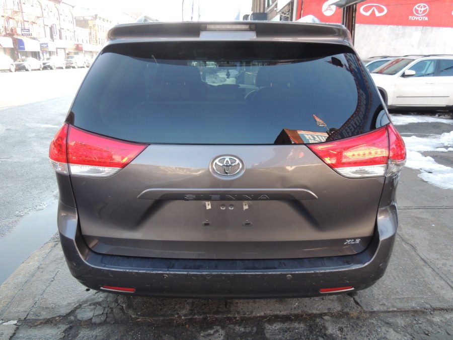 Used Toyota Sienna 5dr 8-Pass Van V6 XLE FWD (Natl) 2014 | Carsbuck Inc.. Brooklyn, New York Used Toyota Sienna 5dr 8-Pass Van V6 XLE FWD (Natl) 2014 | Carsbuck Inc.. Brooklyn, New York