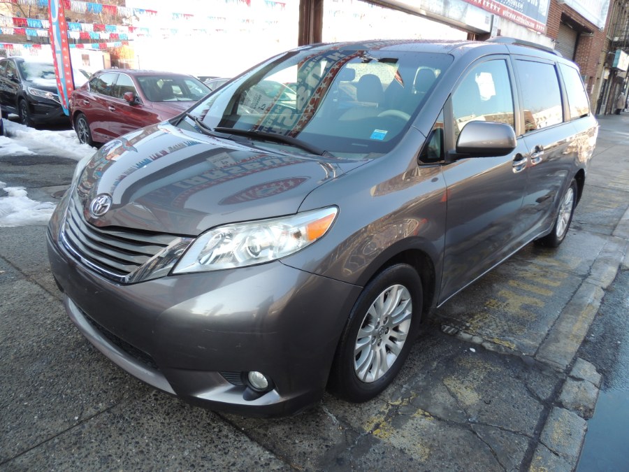 Used Toyota Sienna 5dr 8-Pass Van V6 XLE FWD (Natl) 2014 | Carsbuck Inc.. Brooklyn, New York Used Toyota Sienna 5dr 8-Pass Van V6 XLE FWD (Natl) 2014 | Carsbuck Inc.. Brooklyn, New York