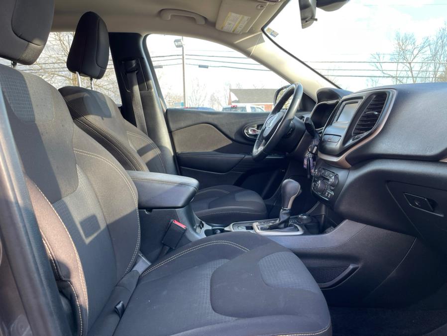 2016 Jeep Cherokee 4WD 4dr Latitude, available for sale in Merrimack, New Hampshire | Merrimack Autosport. Merrimack, New Hampshire 2016 Jeep Cherokee 4WD 4dr Latitude, available for sale in Merrimack, New Hampshire | Merrimack Autosport. Merrimack, New Hampshire