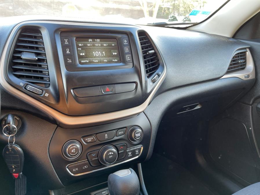 2016 Jeep Cherokee 4WD 4dr Latitude, available for sale in Merrimack, New Hampshire | Merrimack Autosport. Merrimack, New Hampshire 2016 Jeep Cherokee 4WD 4dr Latitude, available for sale in Merrimack, New Hampshire | Merrimack Autosport. Merrimack, New Hampshire