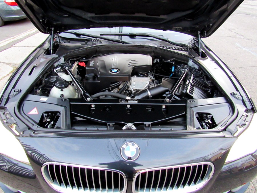 2012 BMW 5 Series 4dr Sdn 528i xDrive AWD, available for sale in Paterson, New Jersey | MFG Prestige Auto Group. Paterson, New Jersey 2012 BMW 5 Series 4dr Sdn 528i xDrive AWD, available for sale in Paterson, New Jersey | MFG Prestige Auto Group. Paterson, New Jersey