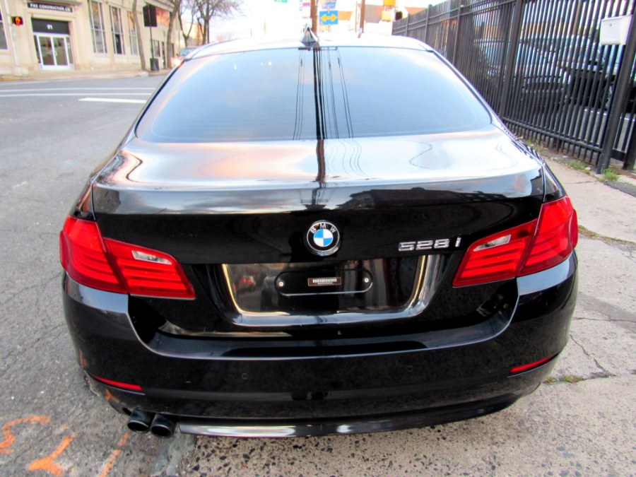 2012 BMW 5 Series 4dr Sdn 528i xDrive AWD, available for sale in Paterson, New Jersey | MFG Prestige Auto Group. Paterson, New Jersey 2012 BMW 5 Series 4dr Sdn 528i xDrive AWD, available for sale in Paterson, New Jersey | MFG Prestige Auto Group. Paterson, New Jersey