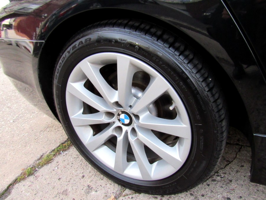 2012 BMW 5 Series 4dr Sdn 528i xDrive AWD, available for sale in Paterson, New Jersey | MFG Prestige Auto Group. Paterson, New Jersey 2012 BMW 5 Series 4dr Sdn 528i xDrive AWD, available for sale in Paterson, New Jersey | MFG Prestige Auto Group. Paterson, New Jersey