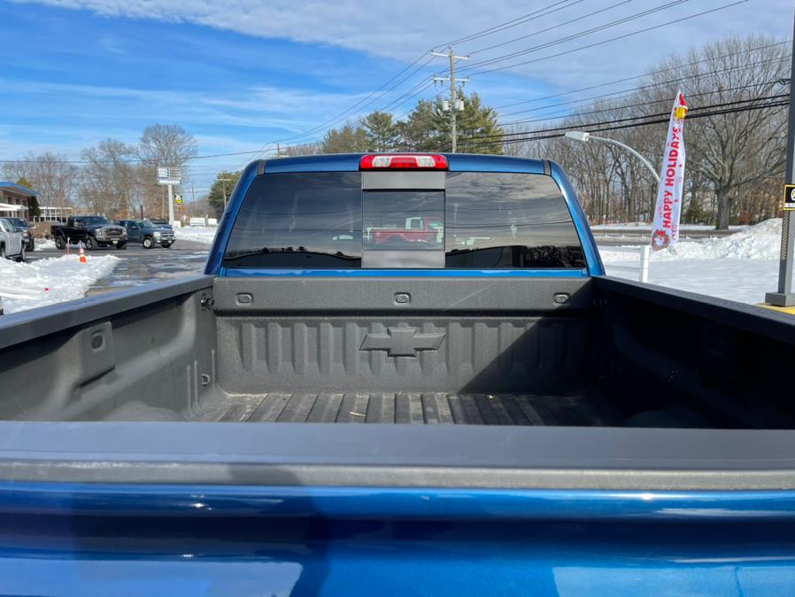 2019 Chevrolet Silverado 2500HD 4WD Crew Cab 153.7" High Country, available for sale in South Windsor, Connecticut | Mike And Tony Auto Sales, Inc. South Windsor, Connecticut 2019 Chevrolet Silverado 2500HD 4WD Crew Cab 153.7" High Country, available for sale in South Windsor, Connecticut | Mike And Tony Auto Sales, Inc. South Windsor, Connecticut