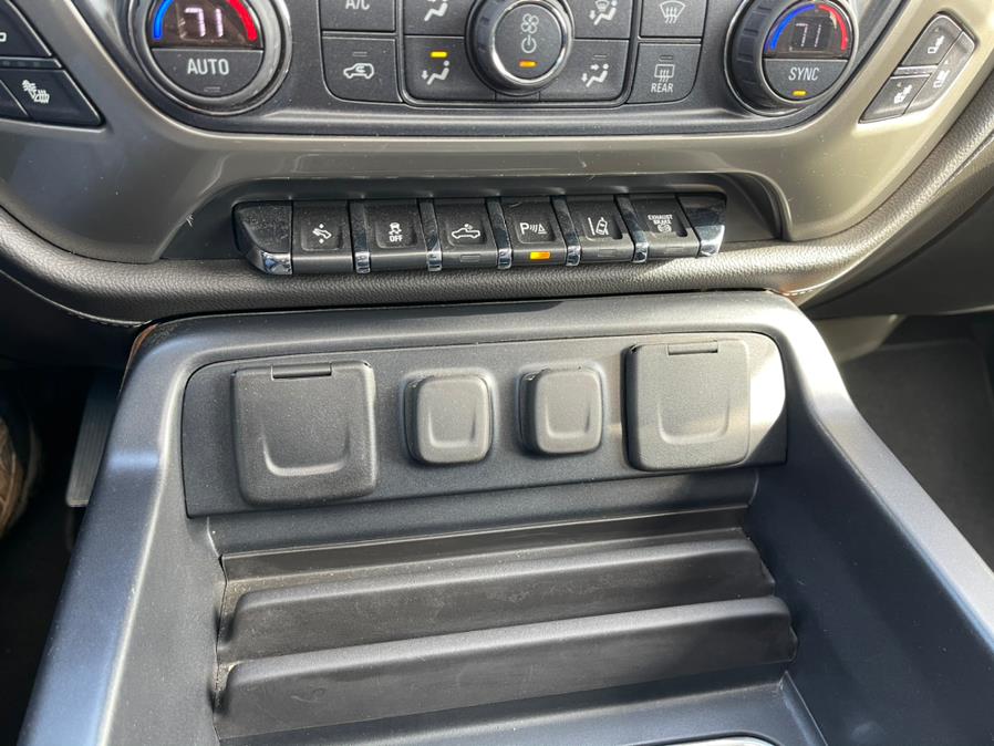 2019 Chevrolet Silverado 2500HD 4WD Crew Cab 153.7" High Country, available for sale in South Windsor, Connecticut | Mike And Tony Auto Sales, Inc. South Windsor, Connecticut 2019 Chevrolet Silverado 2500HD 4WD Crew Cab 153.7" High Country, available for sale in South Windsor, Connecticut | Mike And Tony Auto Sales, Inc. South Windsor, Connecticut