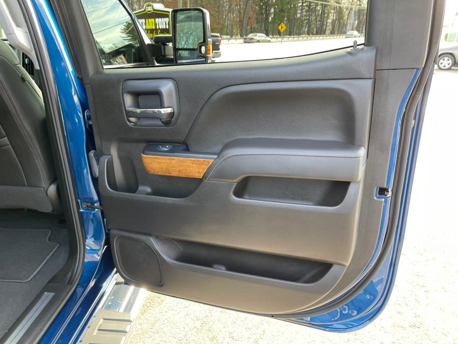 2019 Chevrolet Silverado 2500HD 4WD Crew Cab 153.7" High Country, available for sale in South Windsor, Connecticut | Mike And Tony Auto Sales, Inc. South Windsor, Connecticut 2019 Chevrolet Silverado 2500HD 4WD Crew Cab 153.7" High Country, available for sale in South Windsor, Connecticut | Mike And Tony Auto Sales, Inc. South Windsor, Connecticut