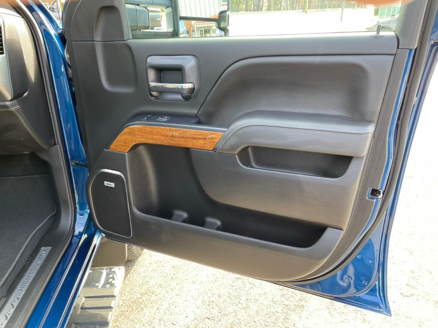 2019 Chevrolet Silverado 2500HD 4WD Crew Cab 153.7" High Country, available for sale in South Windsor, Connecticut | Mike And Tony Auto Sales, Inc. South Windsor, Connecticut 2019 Chevrolet Silverado 2500HD 4WD Crew Cab 153.7" High Country, available for sale in South Windsor, Connecticut | Mike And Tony Auto Sales, Inc. South Windsor, Connecticut