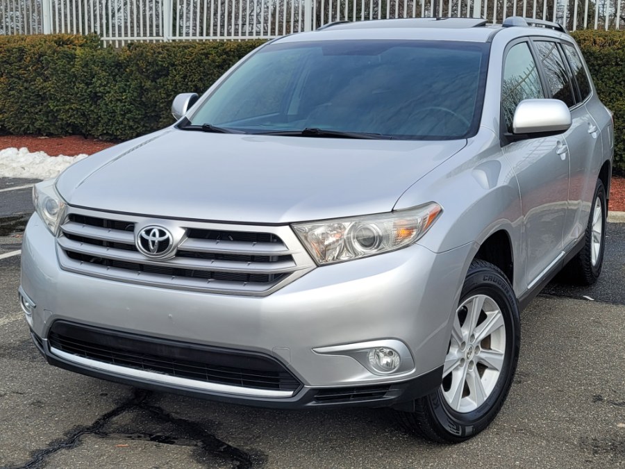 2013 Toyota Highlander 4WD 4dr V6 SE w/Leather,Sunroof,Back-Up Camera, available for sale in Queens, NY