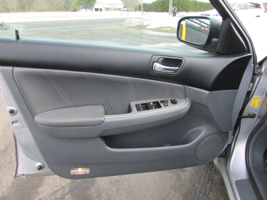 2007 Honda Accord Sdn 4dr I4 AT EX-L, available for sale in East Windsor, Connecticut | United Auto Sales of E Windsor, Inc. East Windsor, Connecticut 2007 Honda Accord Sdn 4dr I4 AT EX-L, available for sale in East Windsor, Connecticut | United Auto Sales of E Windsor, Inc. East Windsor, Connecticut