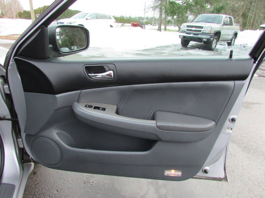 2007 Honda Accord Sdn 4dr I4 AT EX-L, available for sale in East Windsor, Connecticut | United Auto Sales of E Windsor, Inc. East Windsor, Connecticut 2007 Honda Accord Sdn 4dr I4 AT EX-L, available for sale in East Windsor, Connecticut | United Auto Sales of E Windsor, Inc. East Windsor, Connecticut