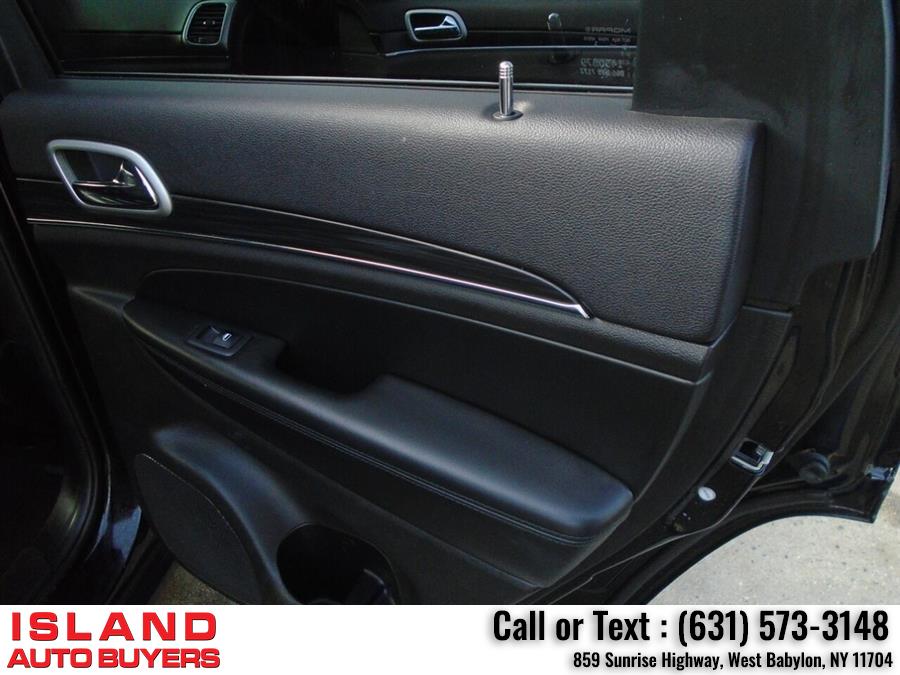 Used Jeep Grand Cherokee Limited 4x4 4dr SUV 2019 | Island Auto Buyers. West Babylon, New York Used Jeep Grand Cherokee Limited 4x4 4dr SUV 2019 | Island Auto Buyers. West Babylon, New York