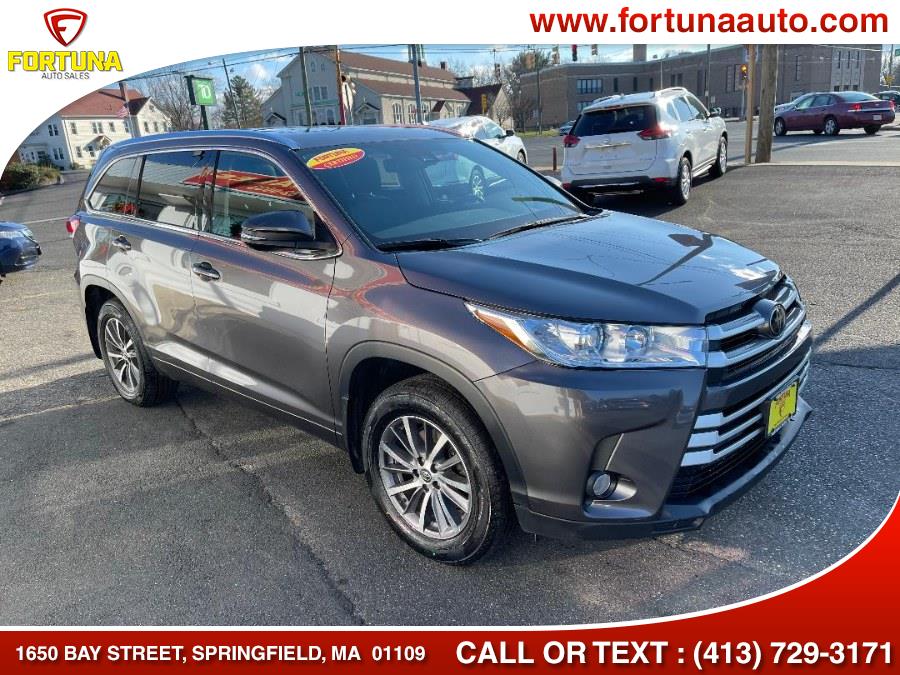 2017 Toyota Highlander XLE V6 4dr All-wheel Drive, available for sale in Springfield, Massachusetts | Fortuna Auto Sales Inc.. Springfield, Massachusetts