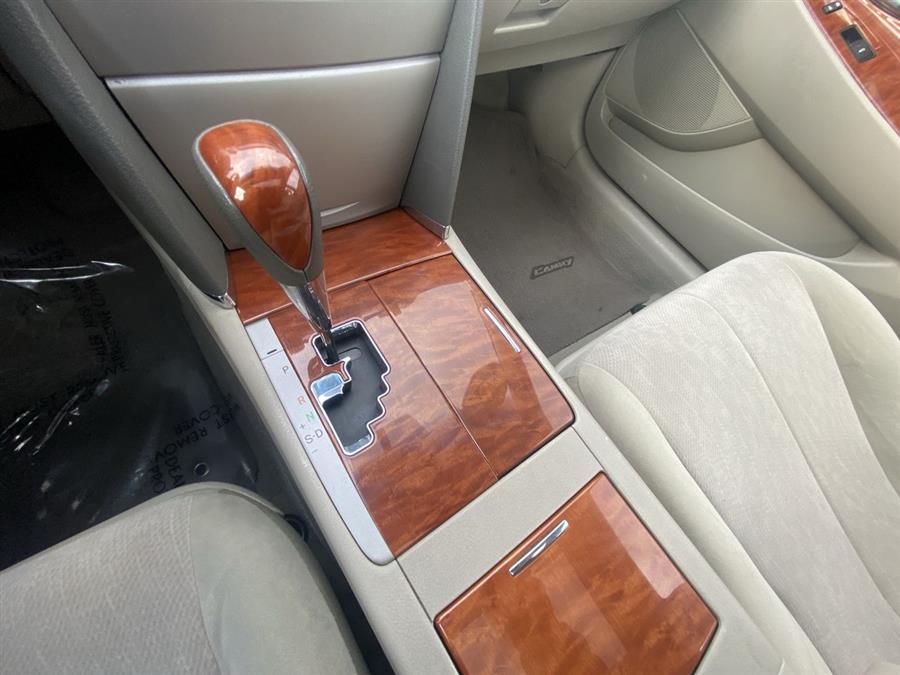 2011 Toyota Camry 4dr Sdn I4 Auto XLE (Natl), available for sale in Stratford, Connecticut | Wiz Leasing Inc. Stratford, Connecticut 2011 Toyota Camry 4dr Sdn I4 Auto XLE (Natl), available for sale in Stratford, Connecticut | Wiz Leasing Inc. Stratford, Connecticut