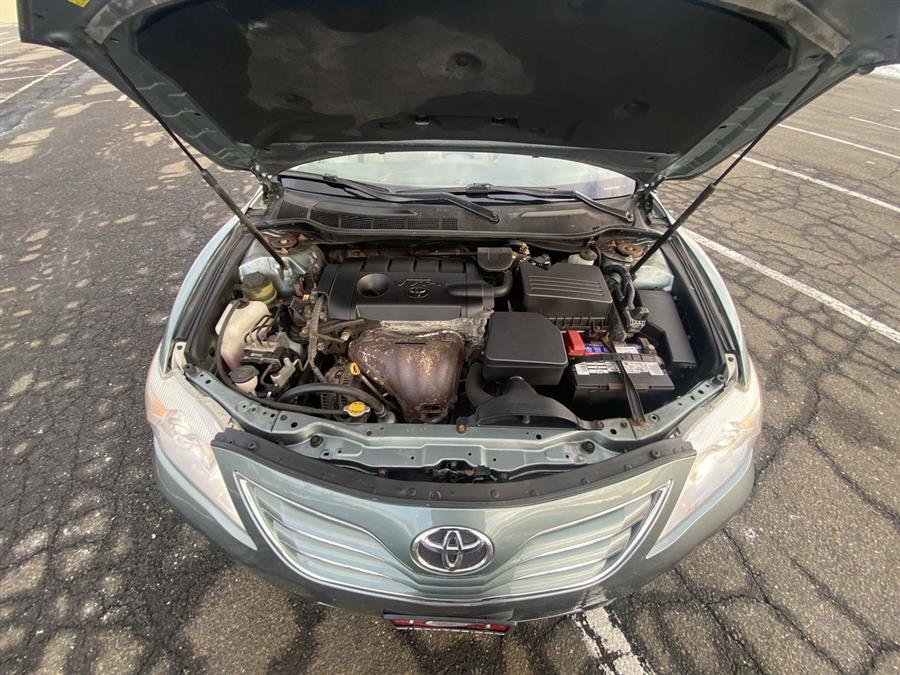 2011 Toyota Camry 4dr Sdn I4 Auto XLE (Natl), available for sale in Stratford, Connecticut | Wiz Leasing Inc. Stratford, Connecticut 2011 Toyota Camry 4dr Sdn I4 Auto XLE (Natl), available for sale in Stratford, Connecticut | Wiz Leasing Inc. Stratford, Connecticut