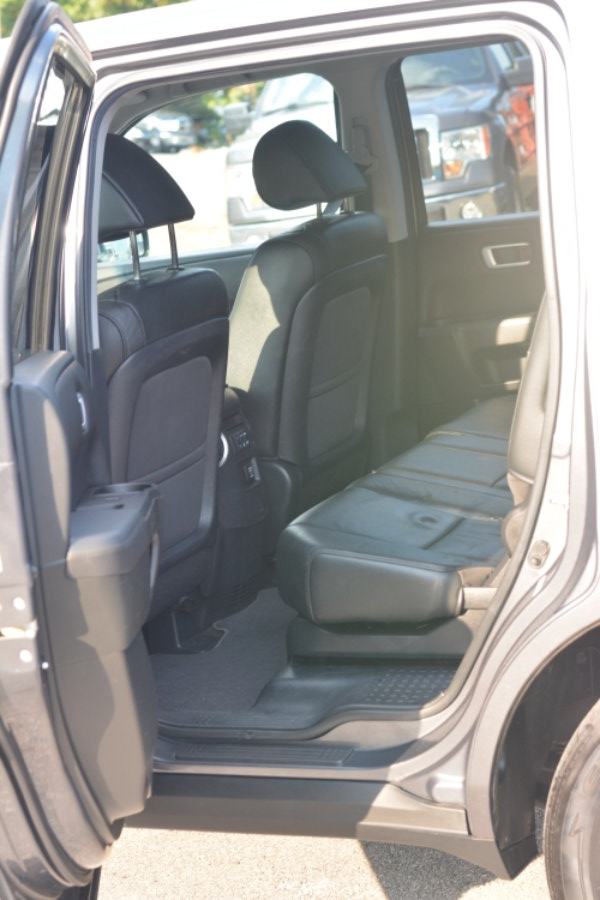 2012 Honda Pilot 4WD 4dr EX-L, available for sale in Ashland, Massachusetts | New Beginning Auto Service Inc. Ashland, Massachusetts 2012 Honda Pilot 4WD 4dr EX-L, available for sale in Ashland, Massachusetts | New Beginning Auto Service Inc. Ashland, Massachusetts