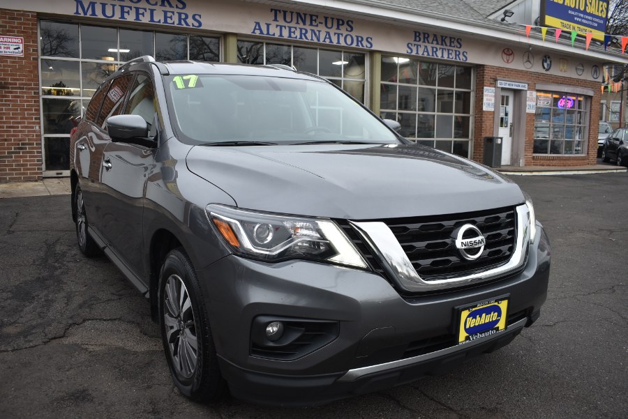 Used Nissan Pathfinder 4x4 SL 2017 | VEB Auto Sales. Hartford, Connecticut Used Nissan Pathfinder 4x4 SL 2017 | VEB Auto Sales. Hartford, Connecticut