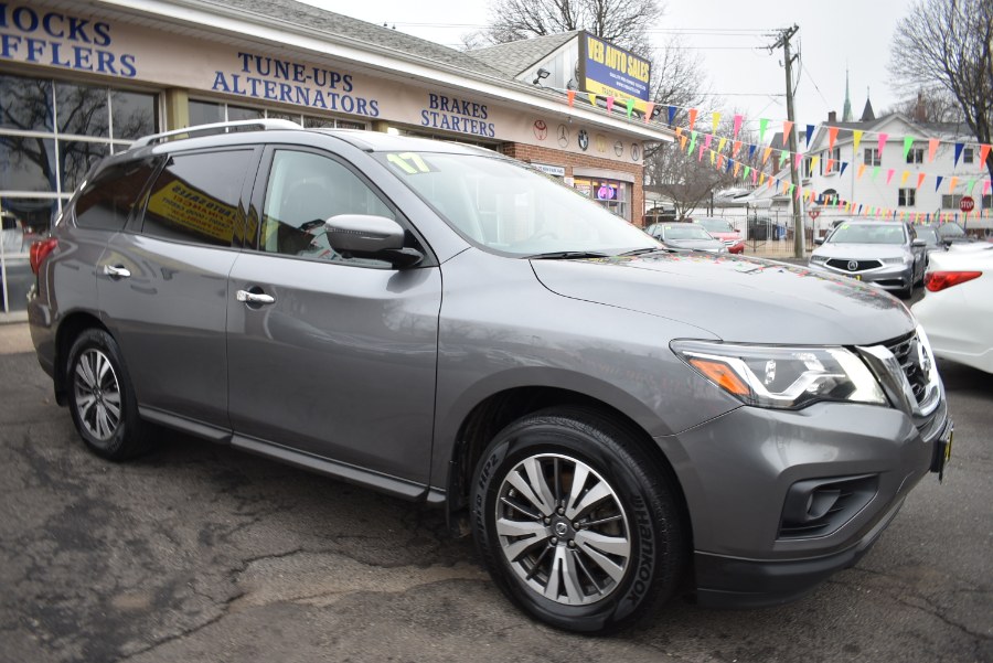 Used Nissan Pathfinder 4x4 SL 2017 | VEB Auto Sales. Hartford, Connecticut Used Nissan Pathfinder 4x4 SL 2017 | VEB Auto Sales. Hartford, Connecticut