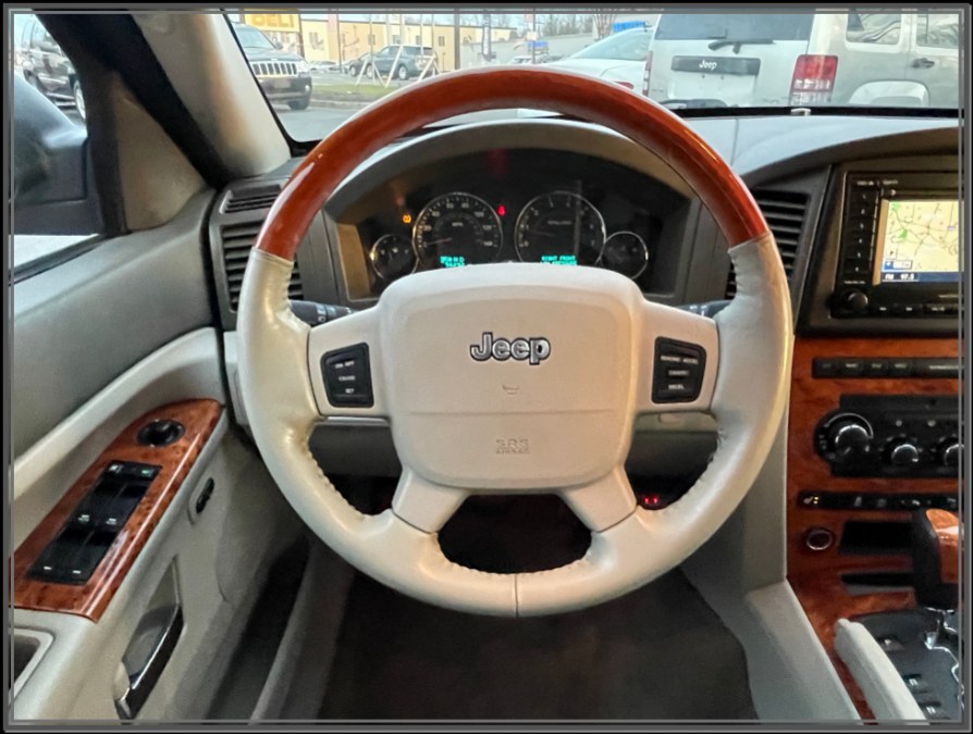 2006 Jeep Grand Cherokee 4dr Overland 4WD, available for sale in Huntington Station, New York | My Auto Inc.. Huntington Station, New York 2006 Jeep Grand Cherokee 4dr Overland 4WD, available for sale in Huntington Station, New York | My Auto Inc.. Huntington Station, New York