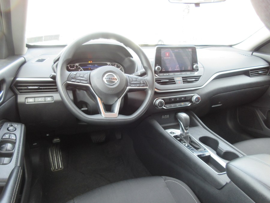 Used Nissan Altima 2.5 S Sedan 2019 | Route 27 Auto Mall. Linden, New Jersey Used Nissan Altima 2.5 S Sedan 2019 | Route 27 Auto Mall. Linden, New Jersey