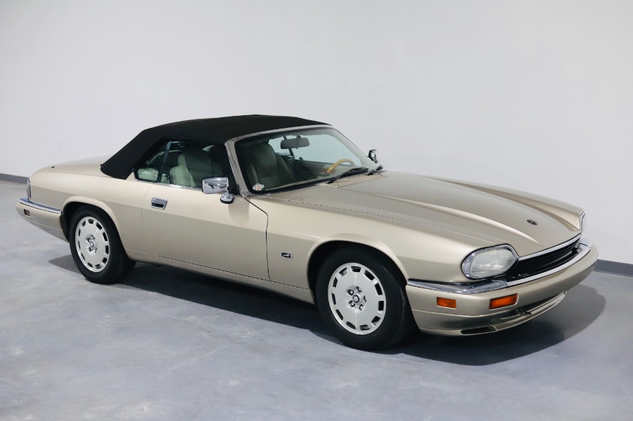1996 Jaguar XJS Convertible 2dr 4.0L Convertible, available for sale in North Salem, New York | Meccanic Shop North Inc. North Salem, New York 1996 Jaguar XJS Convertible 2dr 4.0L Convertible, available for sale in North Salem, New York | Meccanic Shop North Inc. North Salem, New York