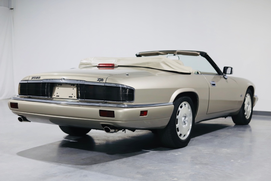 1996 Jaguar XJS Convertible 2dr 4.0L Convertible, available for sale in North Salem, New York | Meccanic Shop North Inc. North Salem, New York 1996 Jaguar XJS Convertible 2dr 4.0L Convertible, available for sale in North Salem, New York | Meccanic Shop North Inc. North Salem, New York