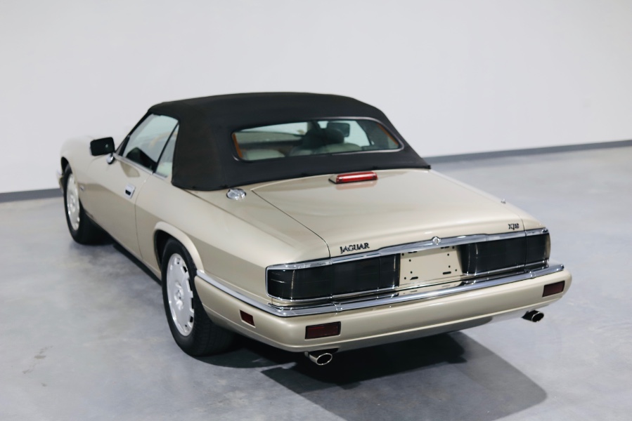 1996 Jaguar XJS Convertible 2dr 4.0L Convertible, available for sale in North Salem, New York | Meccanic Shop North Inc. North Salem, New York 1996 Jaguar XJS Convertible 2dr 4.0L Convertible, available for sale in North Salem, New York | Meccanic Shop North Inc. North Salem, New York