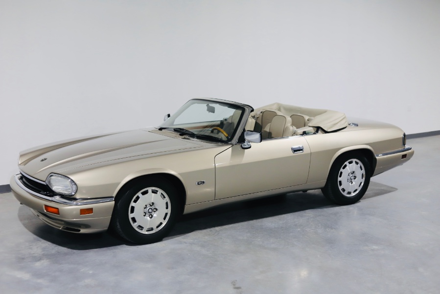 1996 Jaguar XJS Convertible 2dr 4.0L Convertible, available for sale in North Salem, New York | Meccanic Shop North Inc. North Salem, New York 1996 Jaguar XJS Convertible 2dr 4.0L Convertible, available for sale in North Salem, New York | Meccanic Shop North Inc. North Salem, New York