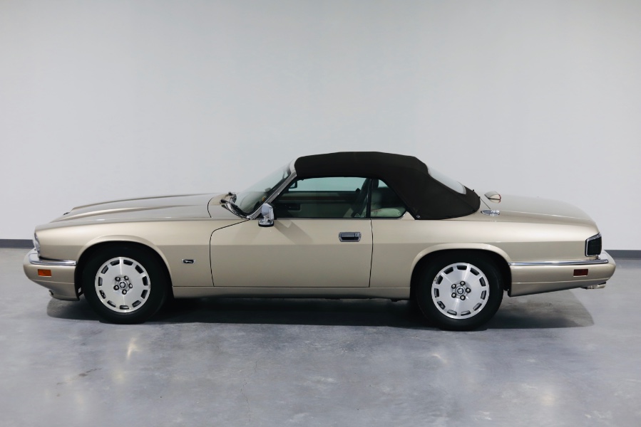 1996 Jaguar XJS Convertible 2dr 4.0L Convertible, available for sale in North Salem, New York | Meccanic Shop North Inc. North Salem, New York 1996 Jaguar XJS Convertible 2dr 4.0L Convertible, available for sale in North Salem, New York | Meccanic Shop North Inc. North Salem, New York