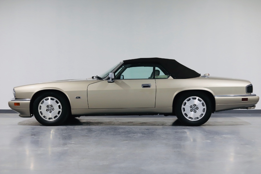 1996 Jaguar XJS Convertible 2dr 4.0L Convertible, available for sale in North Salem, New York | Meccanic Shop North Inc. North Salem, New York 1996 Jaguar XJS Convertible 2dr 4.0L Convertible, available for sale in North Salem, New York | Meccanic Shop North Inc. North Salem, New York