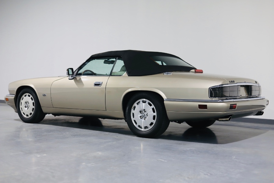 1996 Jaguar XJS Convertible 2dr 4.0L Convertible, available for sale in North Salem, New York | Meccanic Shop North Inc. North Salem, New York 1996 Jaguar XJS Convertible 2dr 4.0L Convertible, available for sale in North Salem, New York | Meccanic Shop North Inc. North Salem, New York