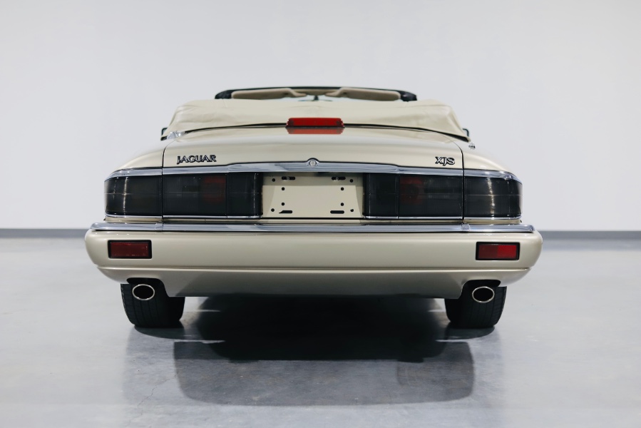 1996 Jaguar XJS Convertible 2dr 4.0L Convertible, available for sale in North Salem, New York | Meccanic Shop North Inc. North Salem, New York 1996 Jaguar XJS Convertible 2dr 4.0L Convertible, available for sale in North Salem, New York | Meccanic Shop North Inc. North Salem, New York